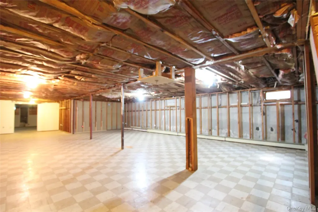 54 Aspen Lane Stony Brook NY 11790