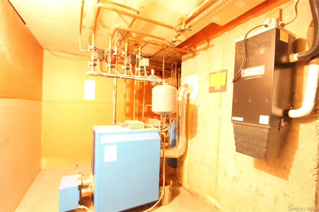 54 Aspen Lane Stony Brook NY 11790