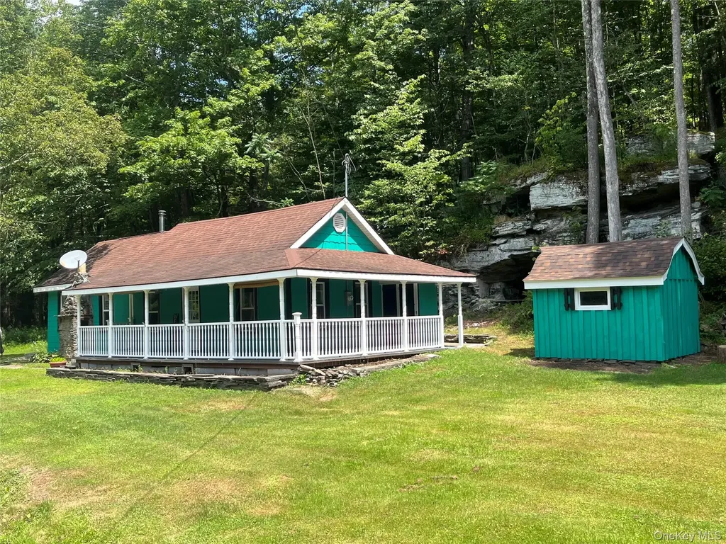 6115 State Route 52 Cochecton NY 12726
