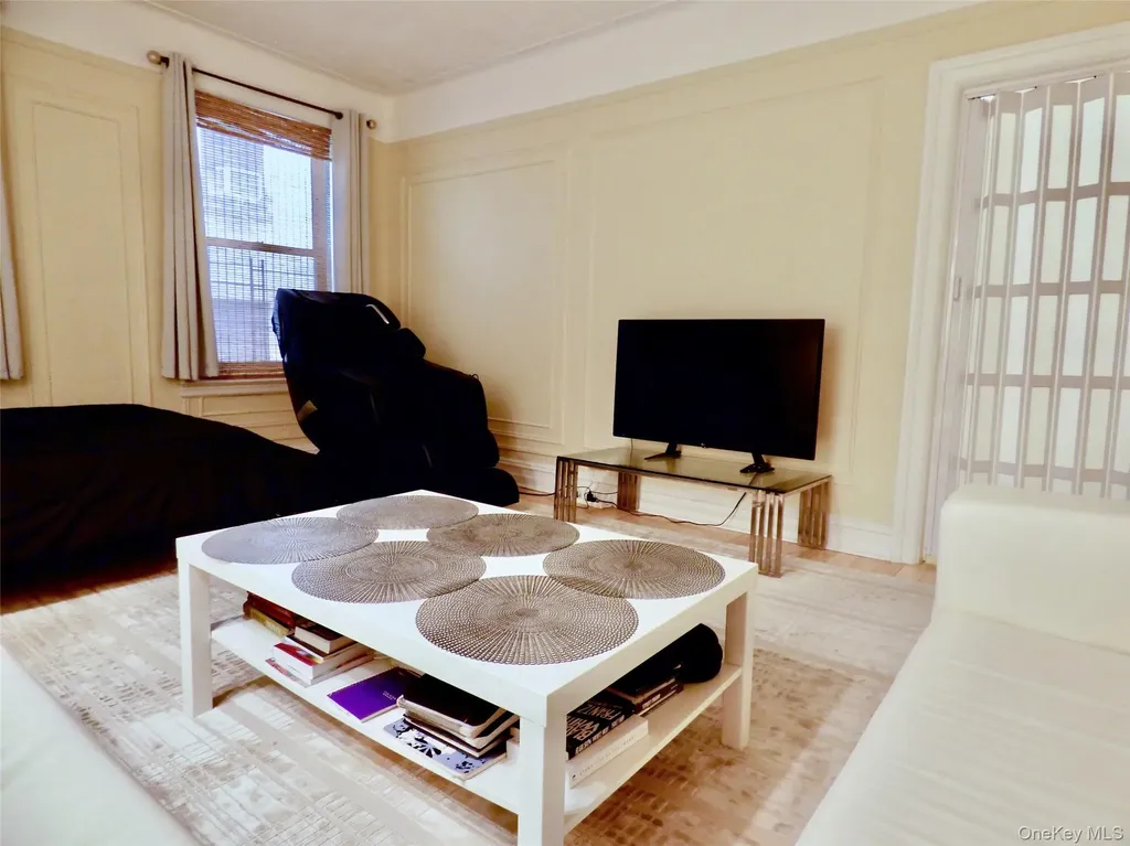 941 Jerome Avenue Bronx NY 10452