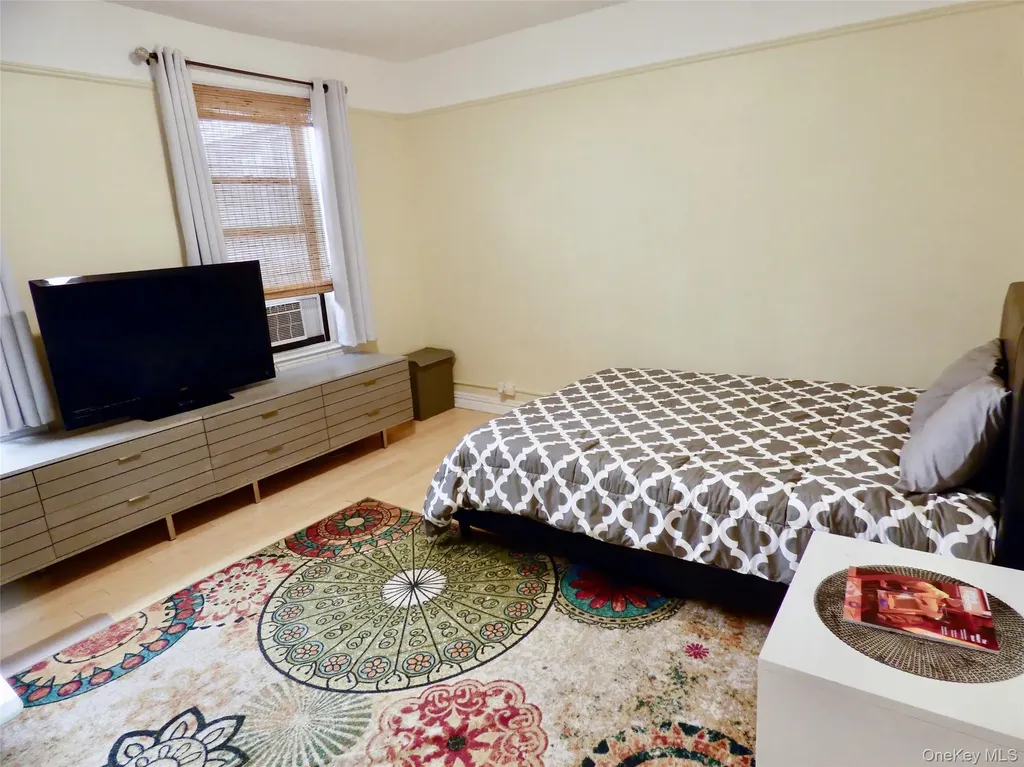 941 Jerome Avenue Bronx NY 10452
