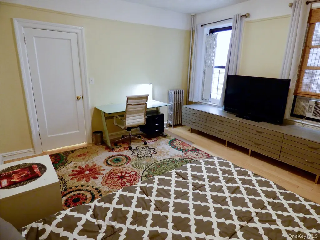 941 Jerome Avenue Bronx NY 10452