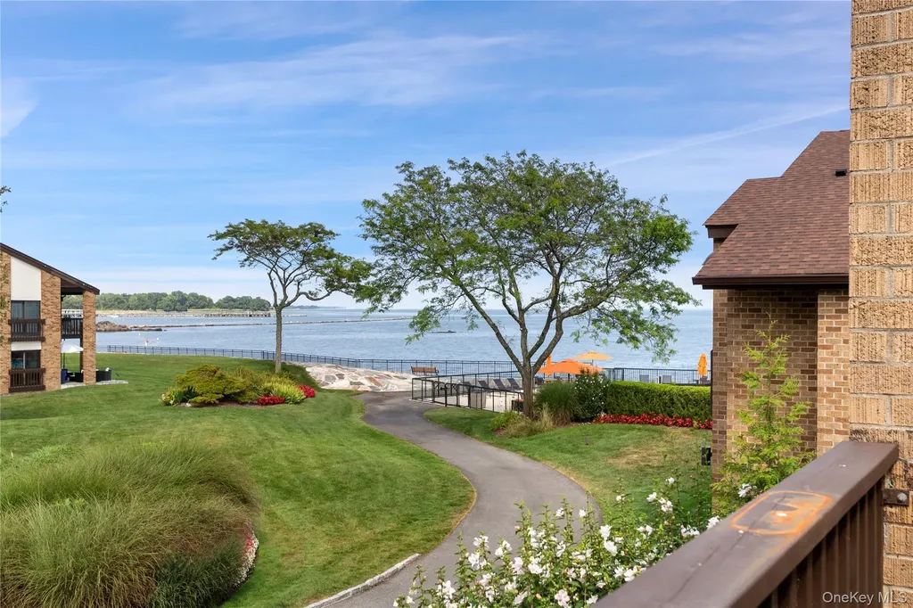 55 Waters Edge Rye NY 10580