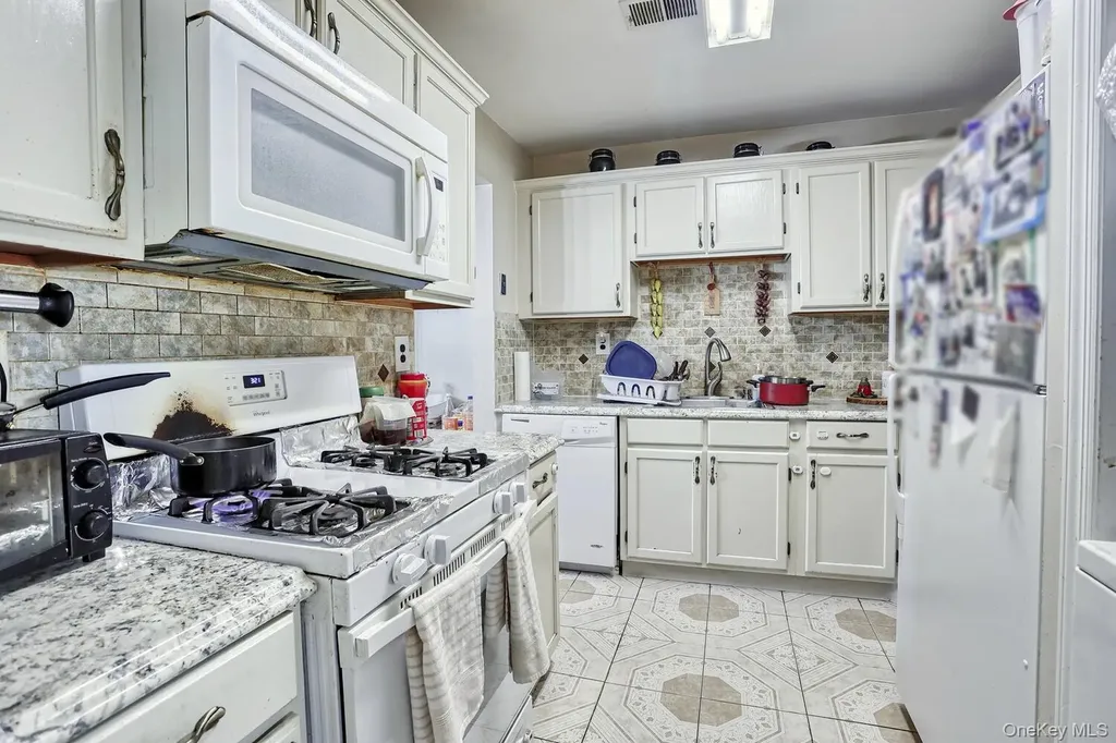 518 Kennedy Drive Spring Valley NY 10977