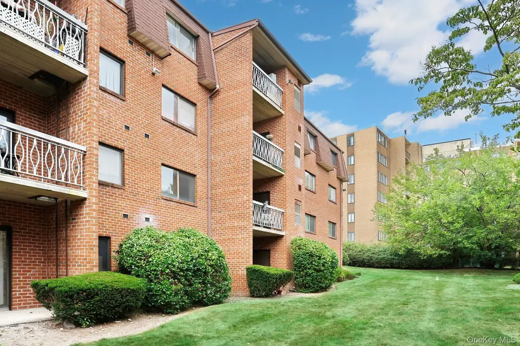 518 Kennedy Drive Spring Valley NY 10977