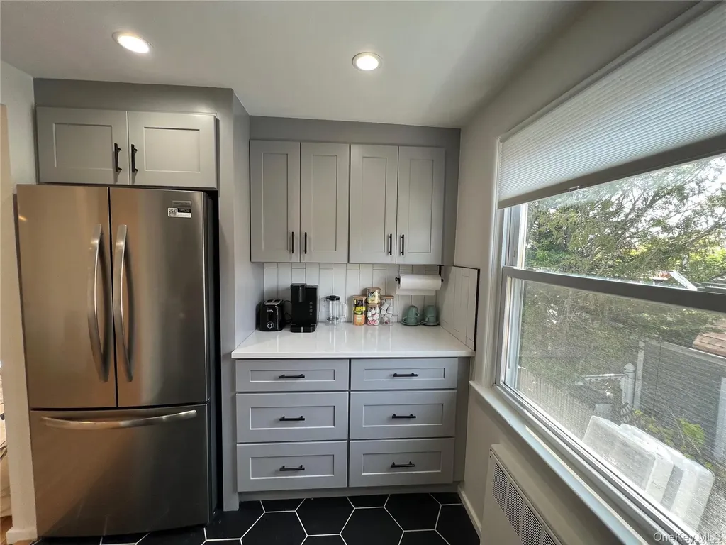 545 E Park Avenue Long Beach NY 11561