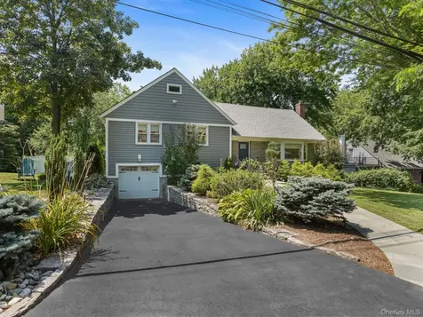 43 Amherst Drive New Rochelle NY 10804