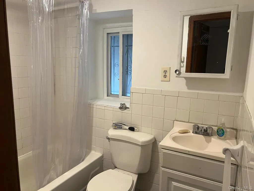 2267 Bruckner Boulevard Bronx NY 10472