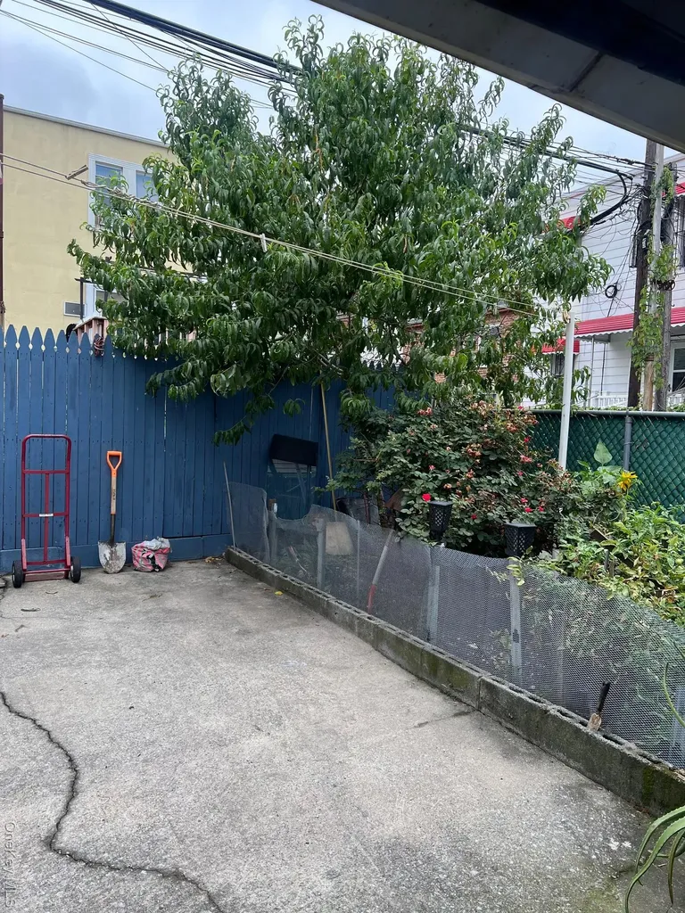 2267 Bruckner Boulevard Bronx NY 10472