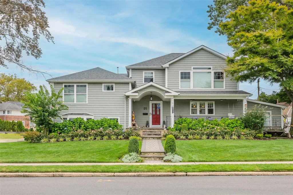 91 Westbury Avenue Plainview NY 11803