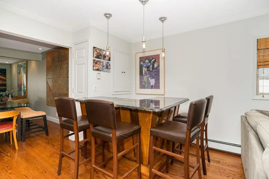242 Thompson Avenue Oceanside NY 11572