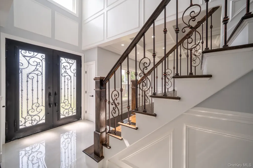 770 Cedar Street Syosset NY 11791