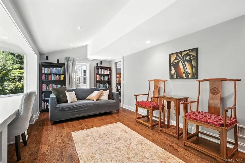 14 Ridgecrest East Scarsdale NY 10583