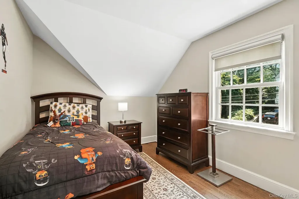 14 Ridgecrest East Scarsdale NY 10583