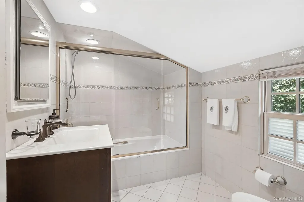 14 Ridgecrest East Scarsdale NY 10583