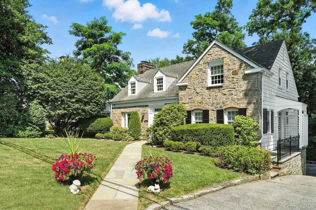 14 Ridgecrest East Scarsdale NY 10583