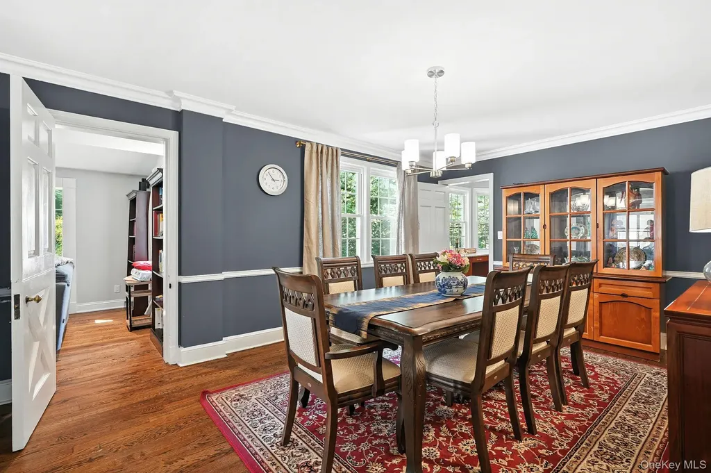 14 Ridgecrest East Scarsdale NY 10583