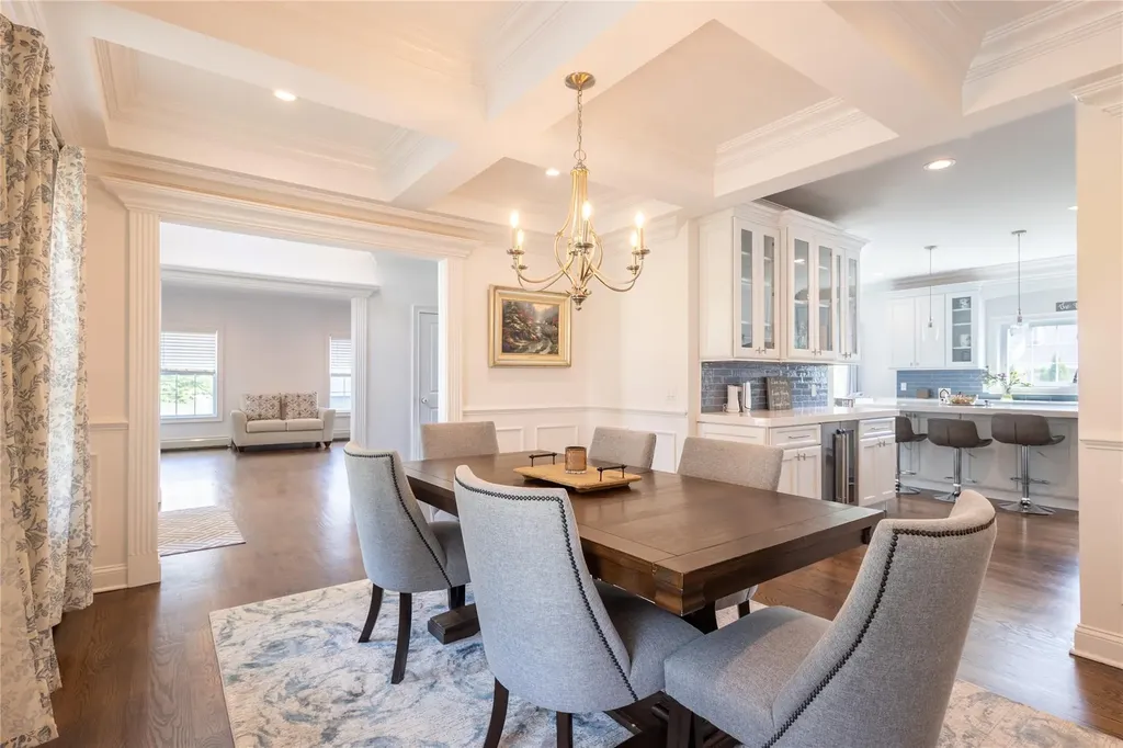 9 Arlington Avenue Saint James NY 11780