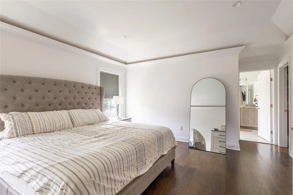 9 Arlington Avenue Saint James NY 11780