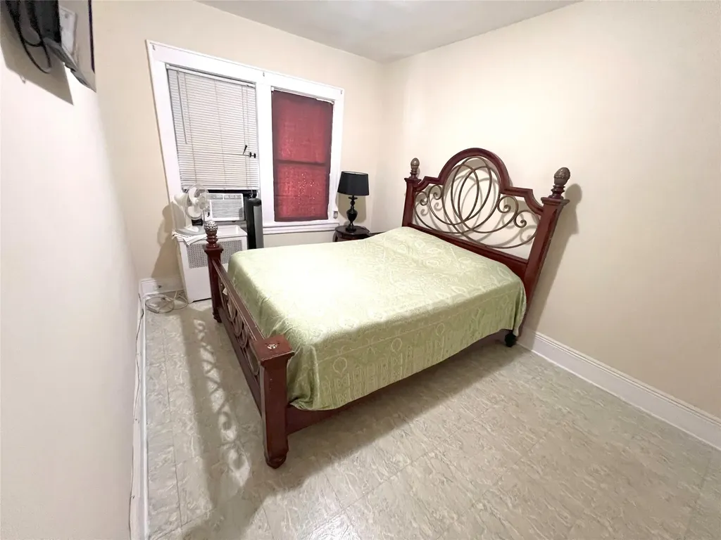 81 Autumn Avenue Brooklyn NY 11208
