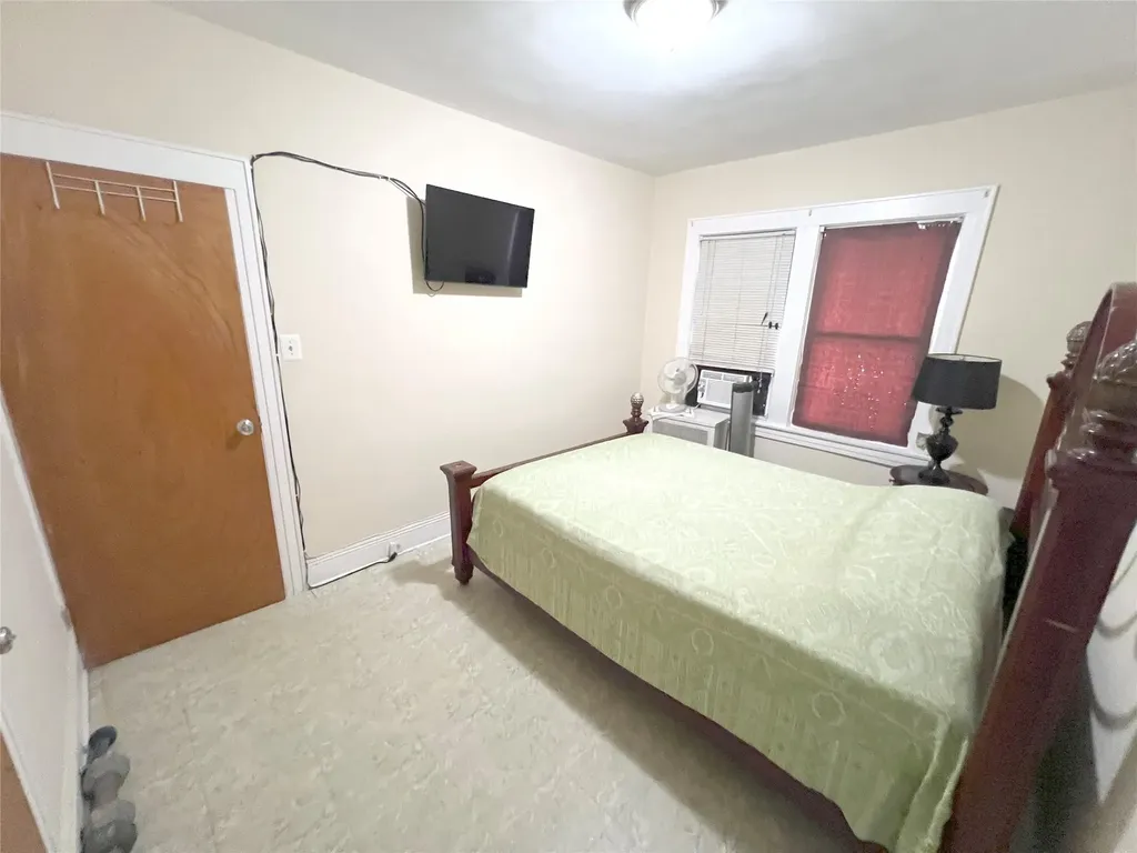 81 Autumn Avenue Brooklyn NY 11208
