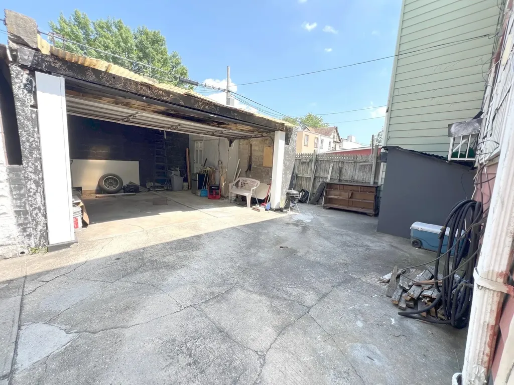 81 Autumn Avenue Brooklyn NY 11208