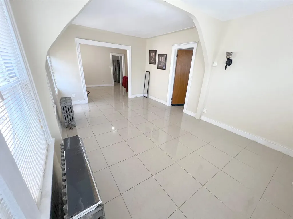 81 Autumn Avenue Brooklyn NY 11208