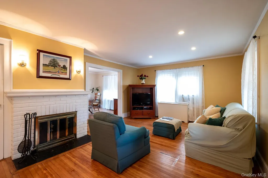 74 Mclean Avenue White Plains NY 10607