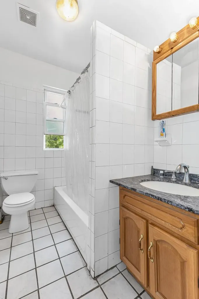 825 E 230th Street Bronx NY 10466