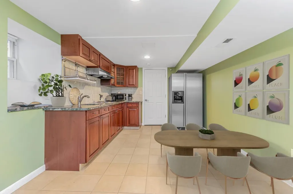 825 E 230th Street Bronx NY 10466