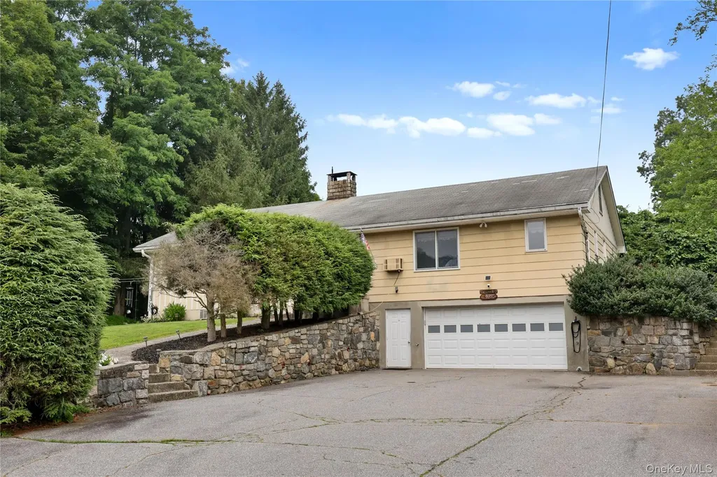 147 Peaceable Hill Road Brewster NY 10509