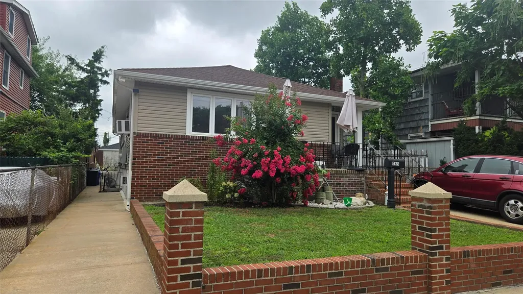 465 Magnolia Boulevard Long Beach NY 11561