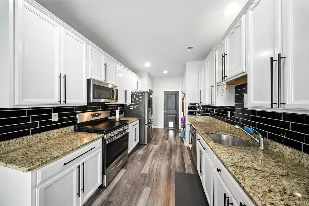 38 Highrose Ridge Way Middletown NY 10940