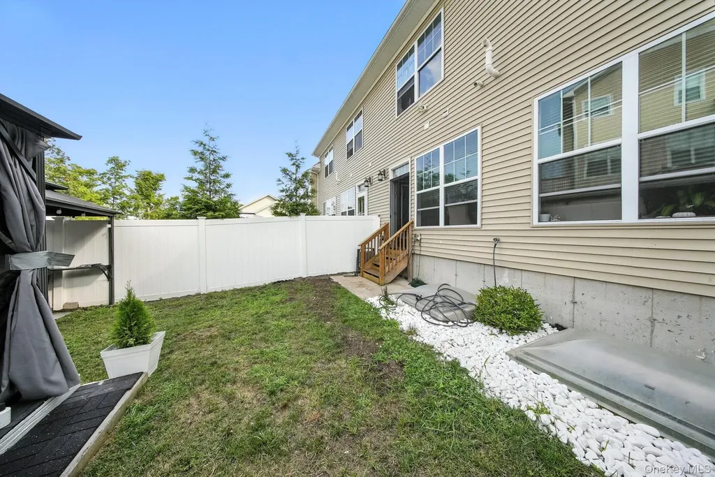 38 Highrose Ridge Way Middletown NY 10940