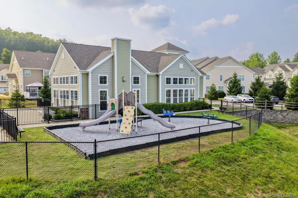38 Highrose Ridge Way Middletown NY 10940