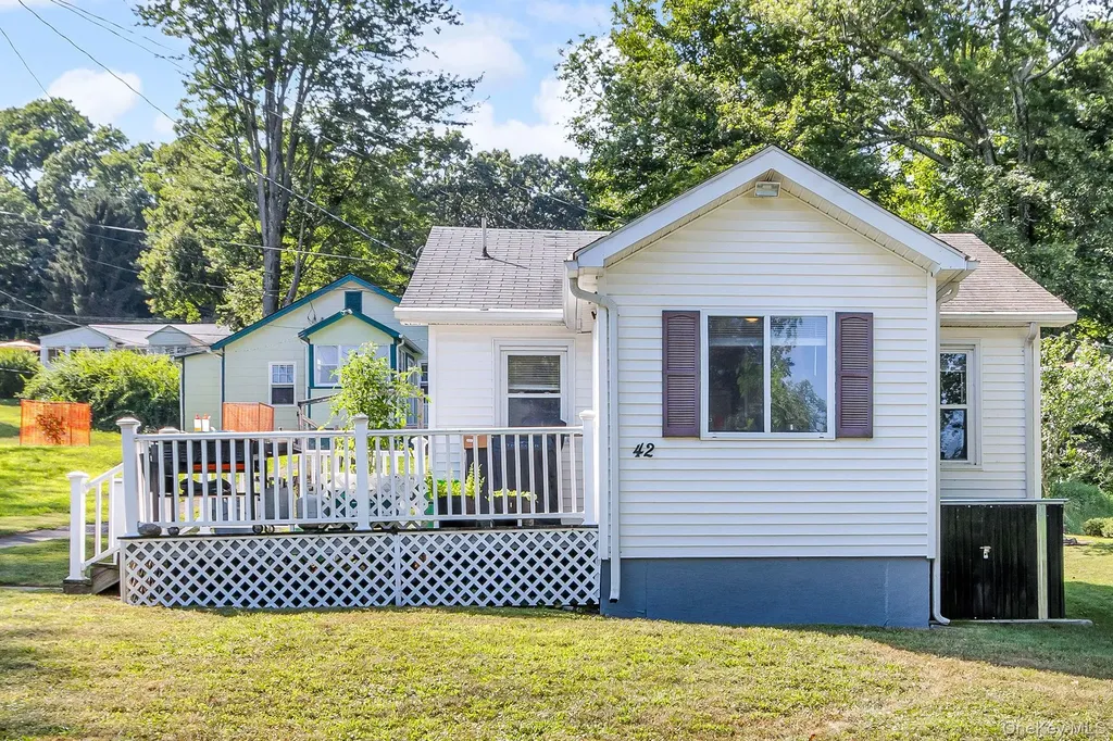 42 Heaton Road Monroe NY 10950