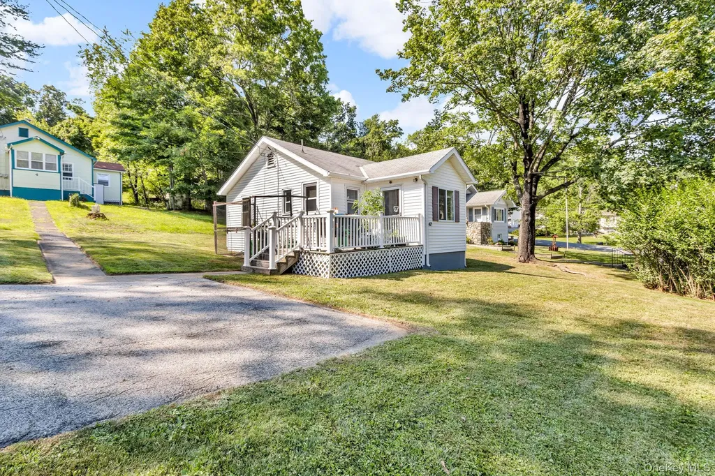 42 Heaton Road Monroe NY 10950
