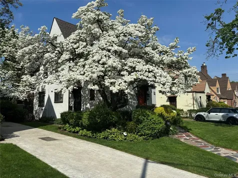 112-26 176th Street Addisleigh Park NY 11433