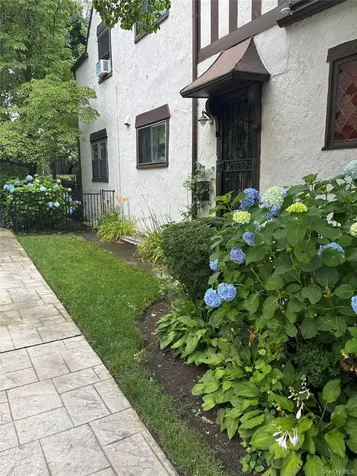 112-26 176th Street Addisleigh Park NY 11433