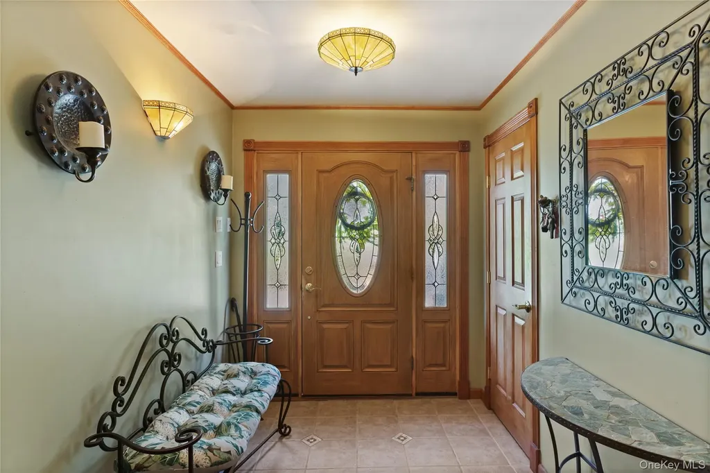 10 Chestnut Drive Mahopac NY 10541