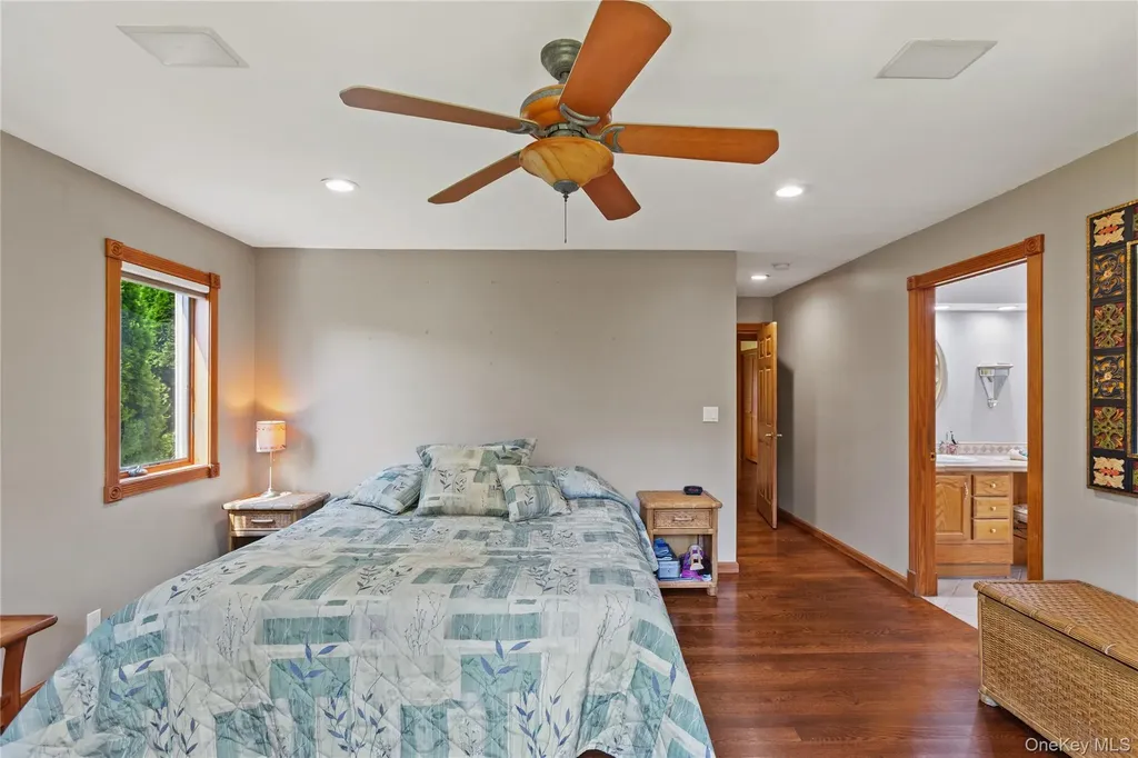 10 Chestnut Drive Mahopac NY 10541