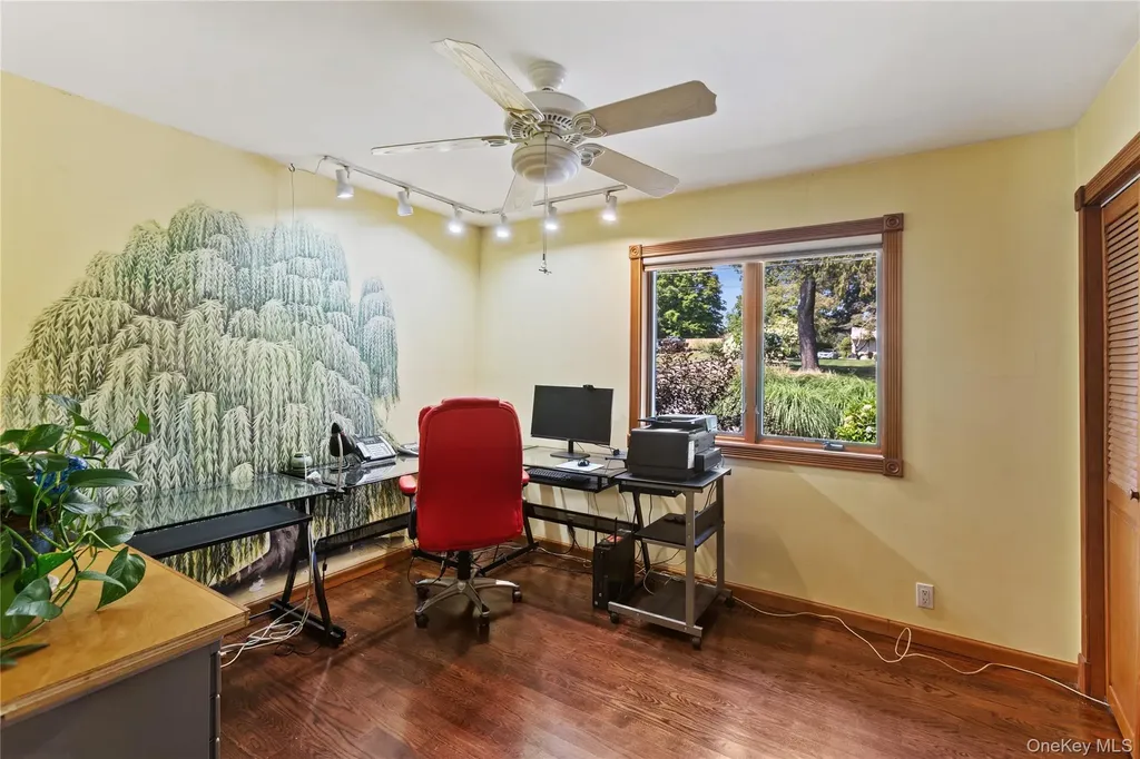 10 Chestnut Drive Mahopac NY 10541