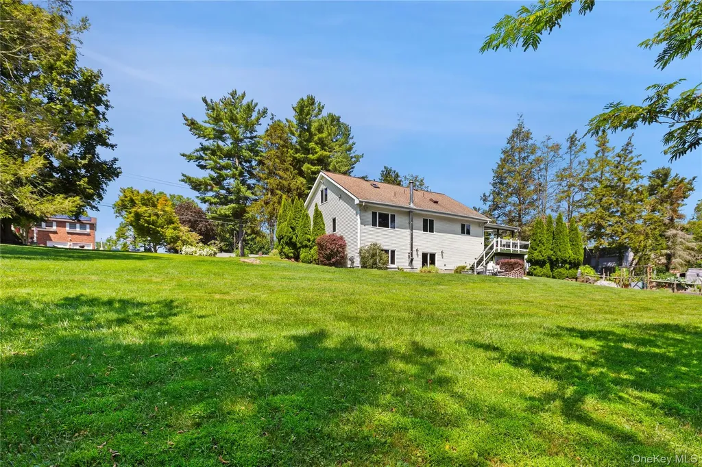 10 Chestnut Drive Mahopac NY 10541