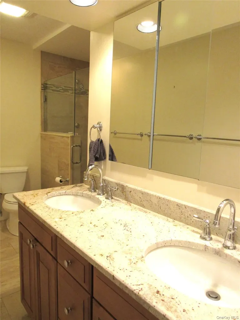 604 Heritage Hills Somers NY 10589