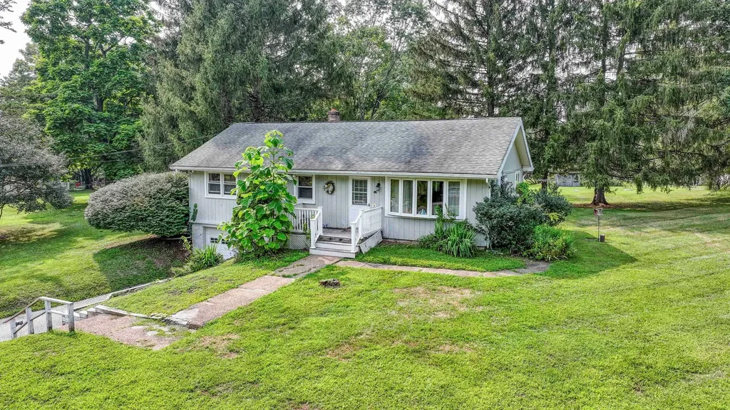 13 White Oak Terrace Campbell Hall NY 10916