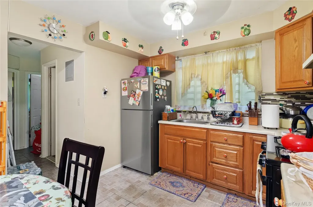 742 E 58th Street Brooklyn NY 11234