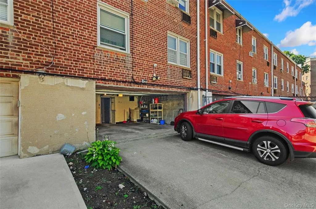 742 E 58th Street Brooklyn NY 11234