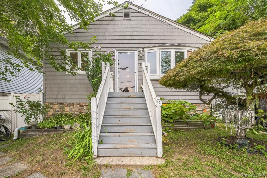 39 Willow Road Rocky Point NY 11778