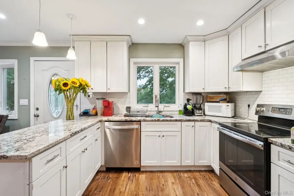 39 Willow Road Rocky Point NY 11778
