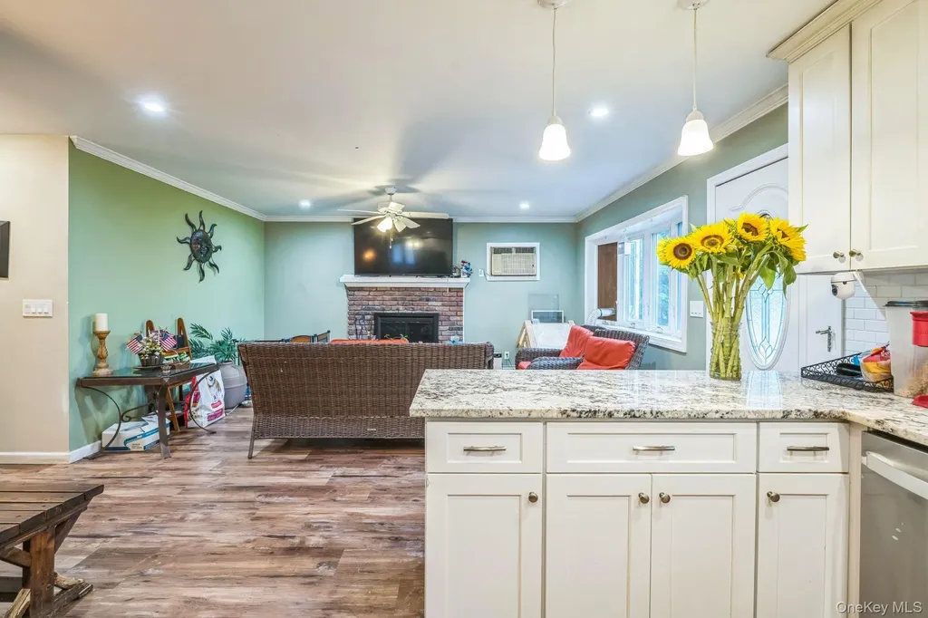 39 Willow Road Rocky Point NY 11778